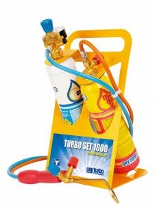The lightweight Turbo Set has become the industry standard for small brazing kits. The new Turbo Set 1000 takes the same winning formula and improves on it with the addition of several new features.